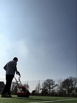 Tennis court astro turf brush